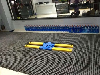 Single Post Car Lift