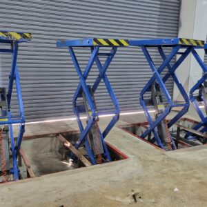 Big Scissor Under Ground